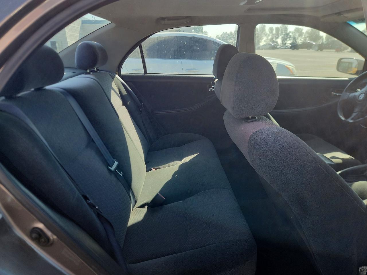 2004 TOYOTA COROLLA