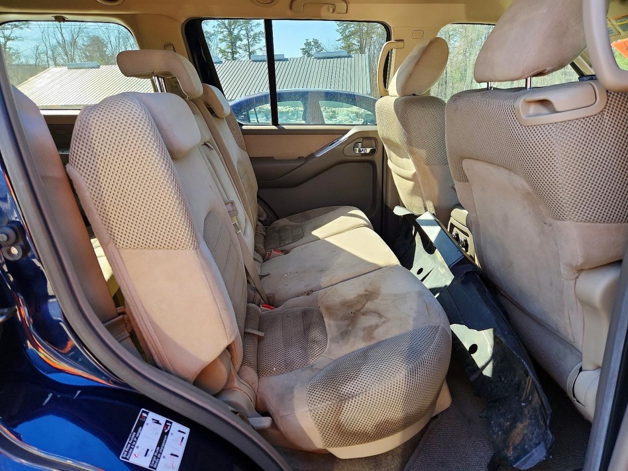 2011 NISSAN PATHFINDER