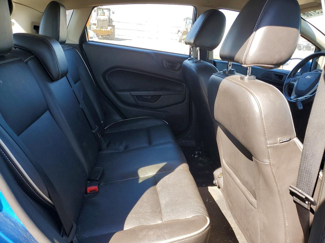 2013 FORD Fiesta