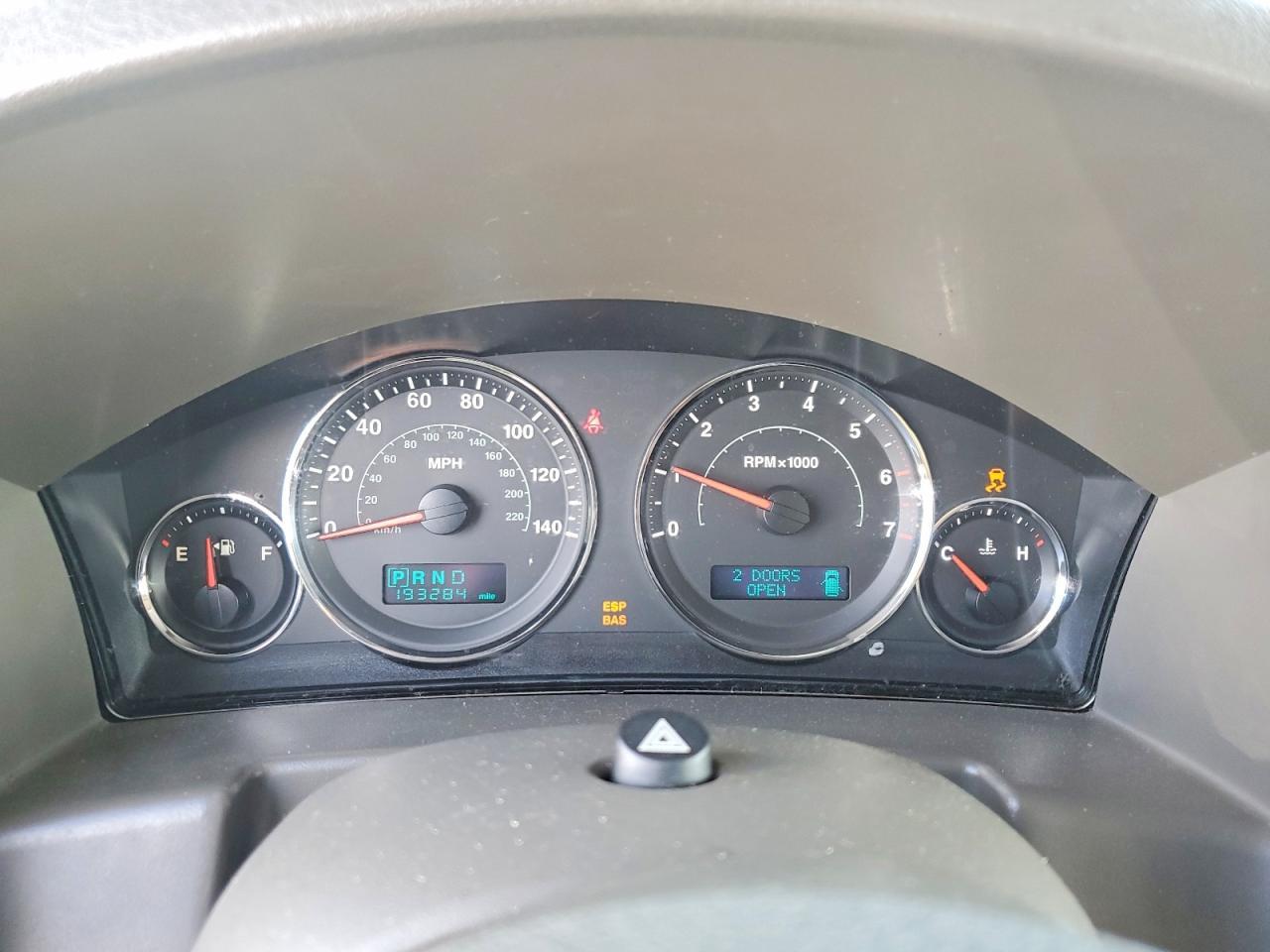 2006 JEEP Commander