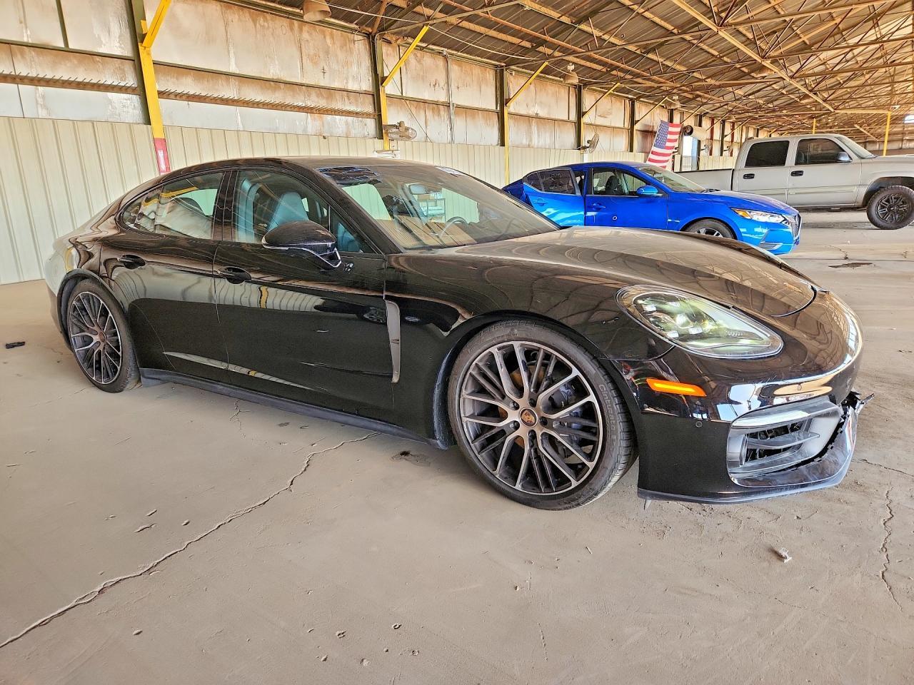 2023 PORSCHE Panamera