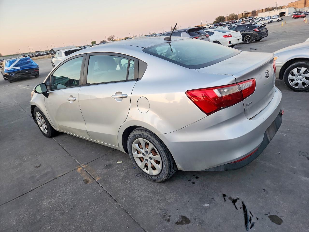2016 KIA RIO