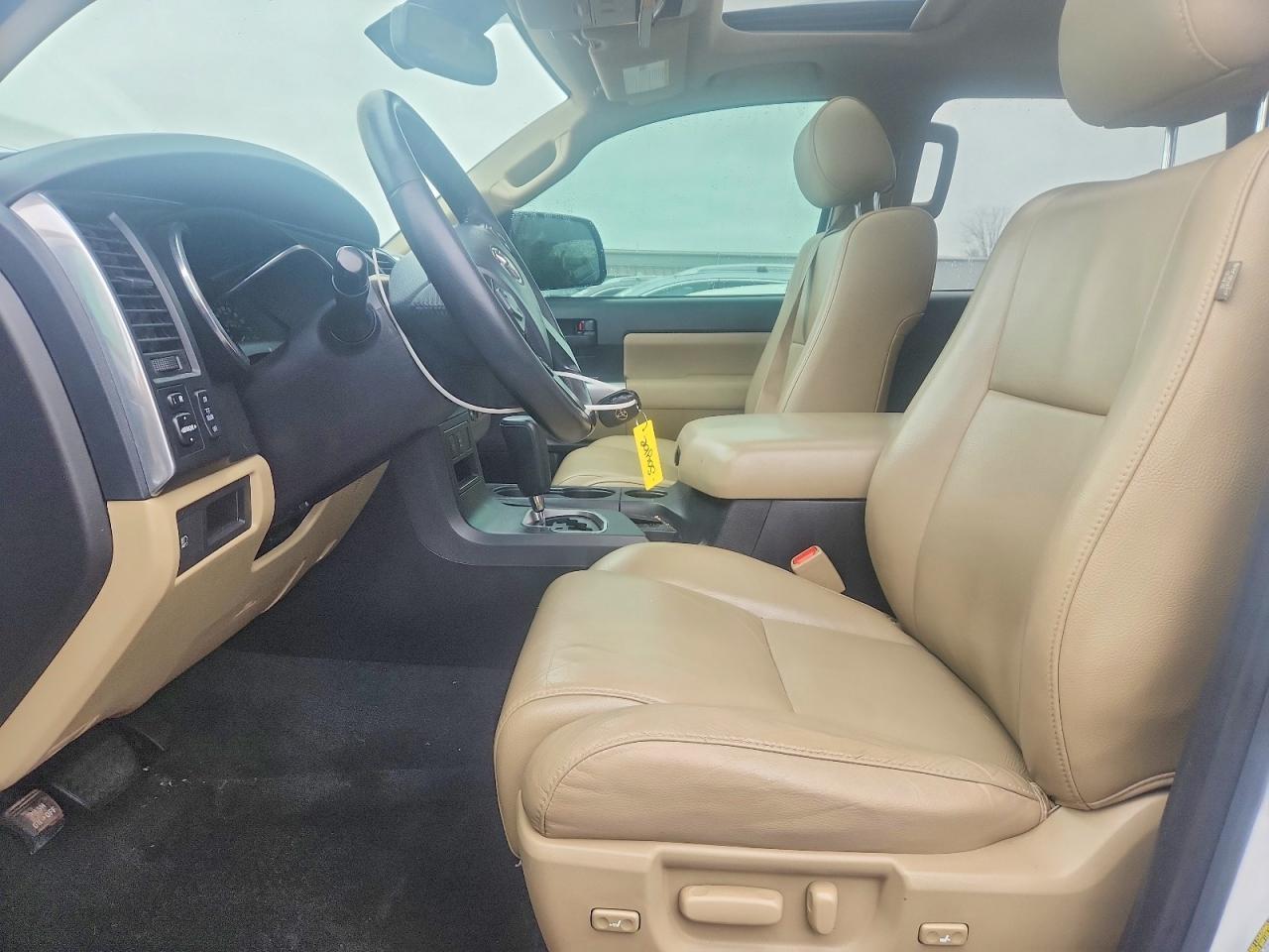 2018 TOYOTA Sequoia