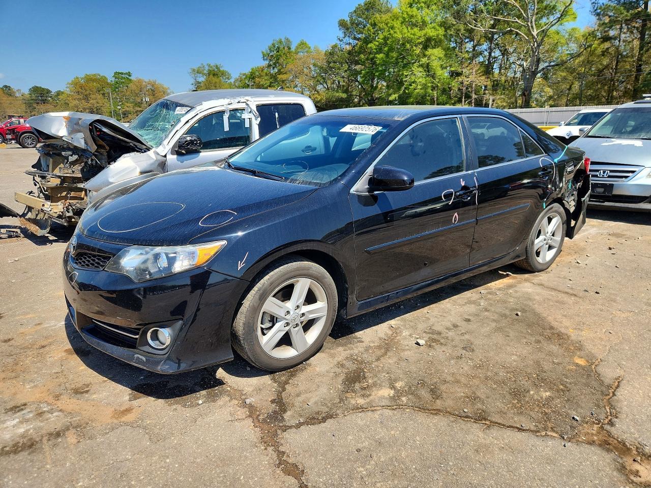 2012 TOYOTA CAMRY