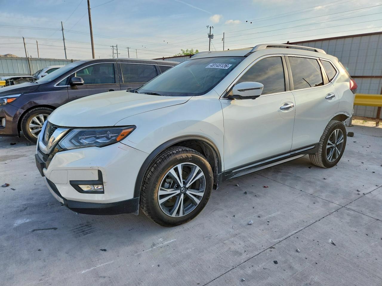 2017 NISSAN ROGUE