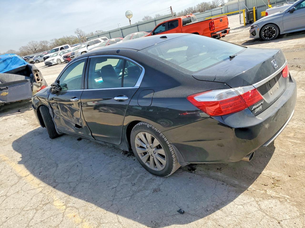 2015 HONDA ACCORD