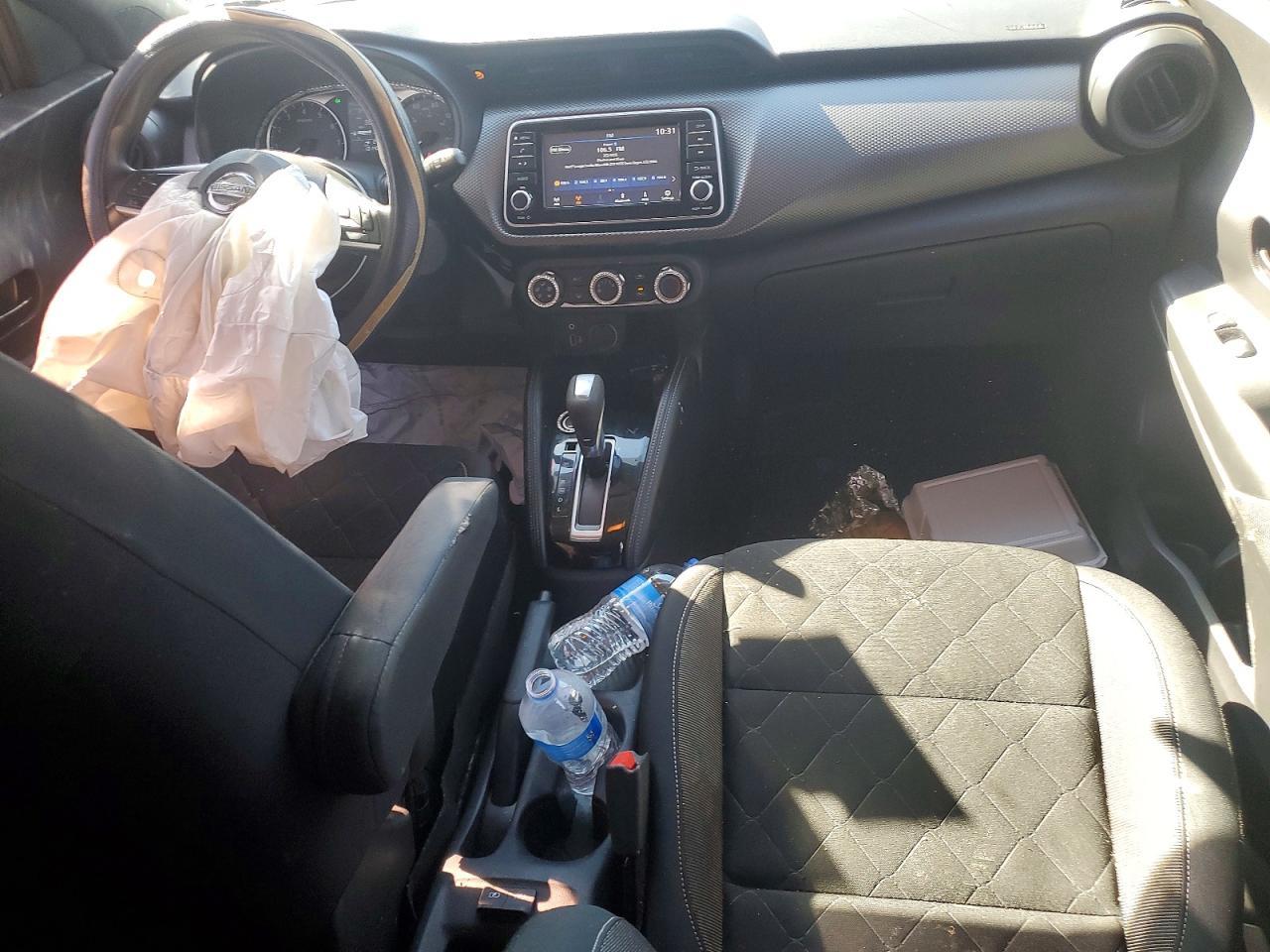 2019 NISSAN KICKS