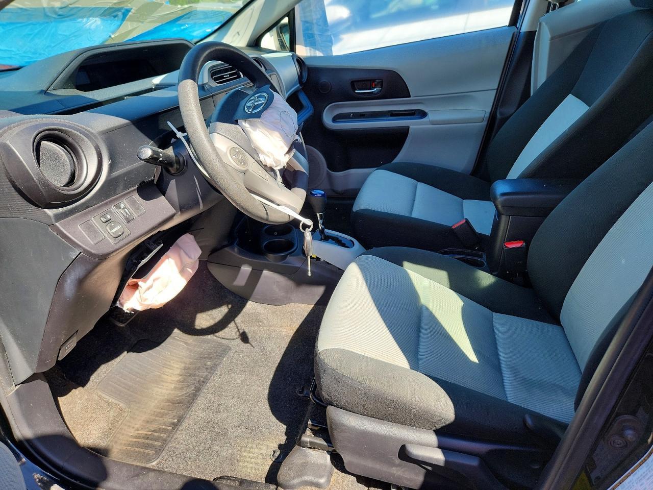 2012 TOYOTA Prius c