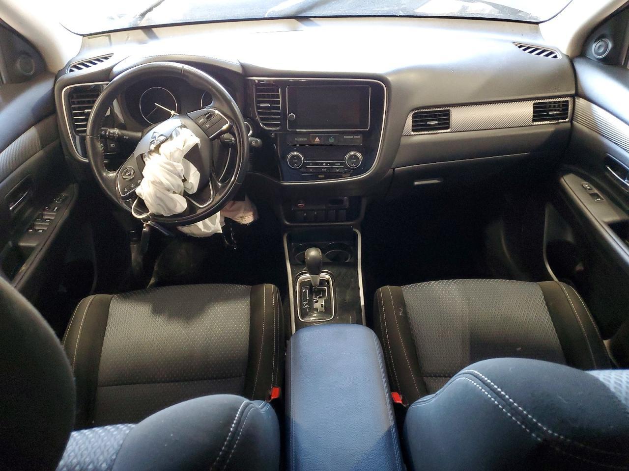 2018 MITSUBISHI outlander