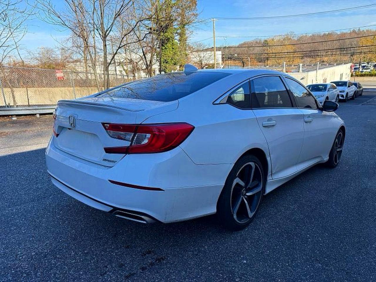 2019 HONDA ACCORD