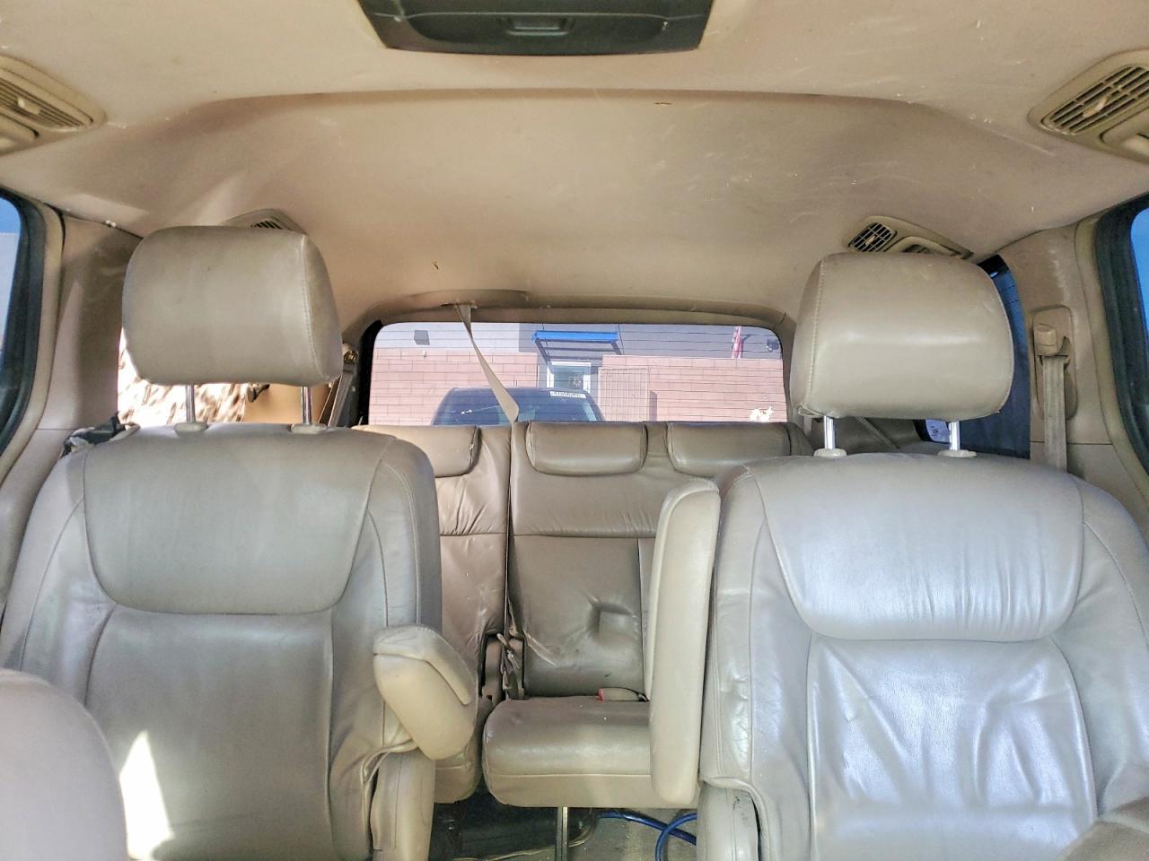 2004 TOYOTA SIENNA