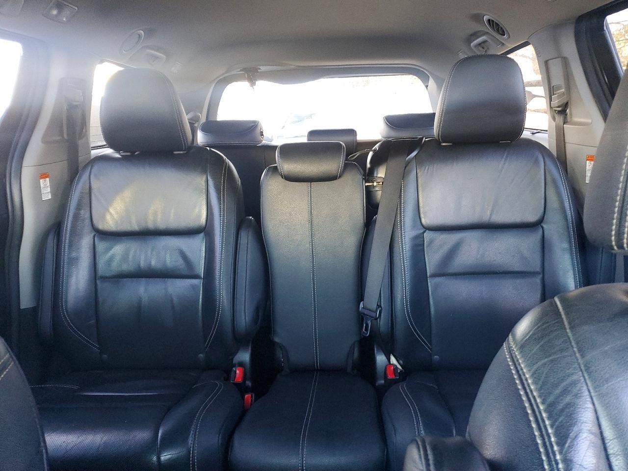 2016 TOYOTA SIENNA