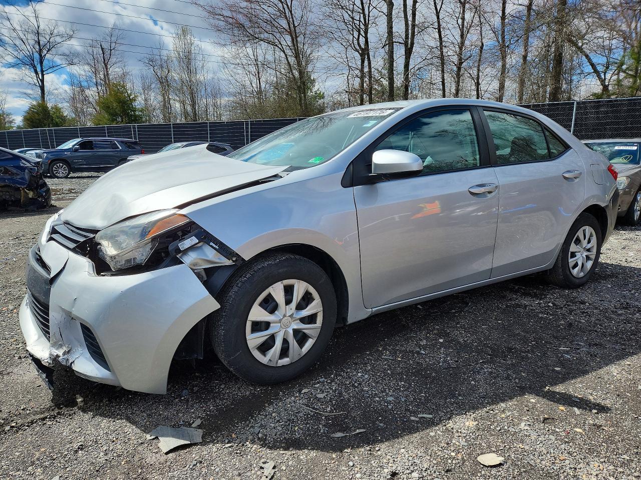 2015 TOYOTA COROLLA
