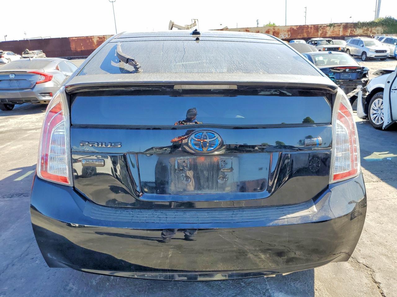 2012 TOYOTA PRIUS