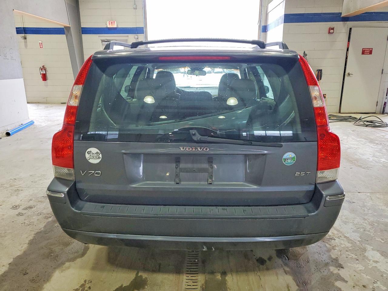 2007 VOLVO V70