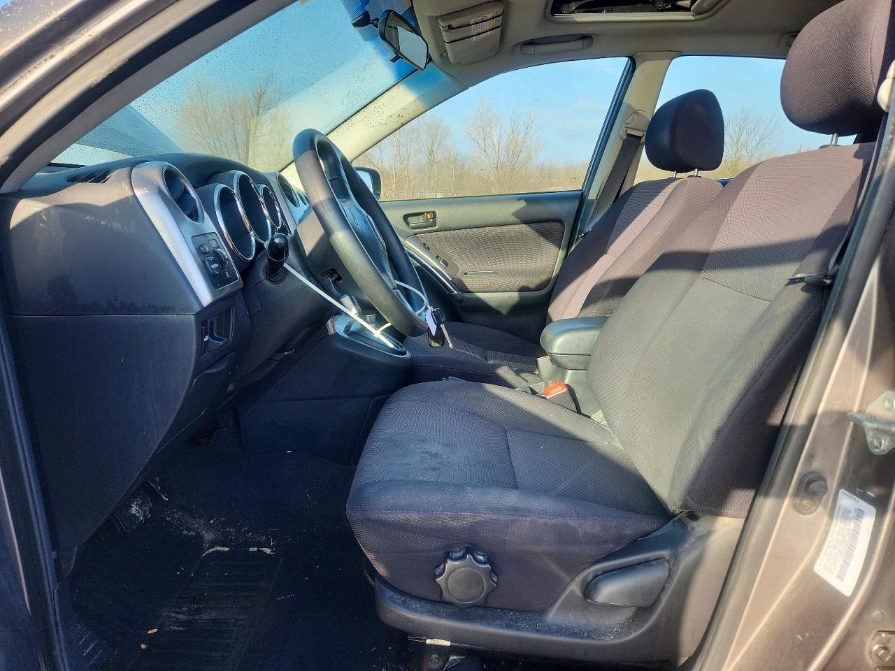 2004 PONTIAC VIBE