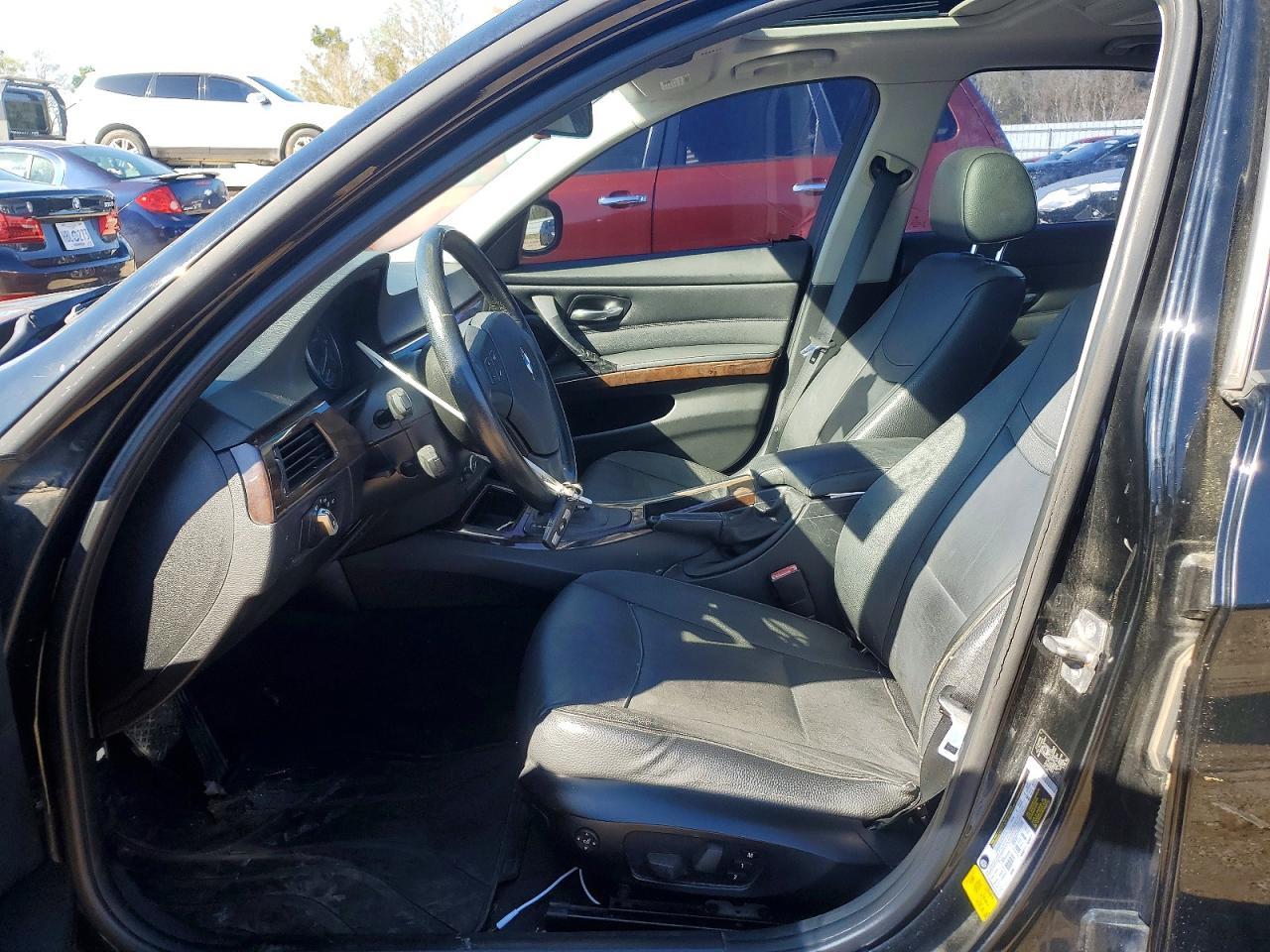 2011 BMW 3 SERIES