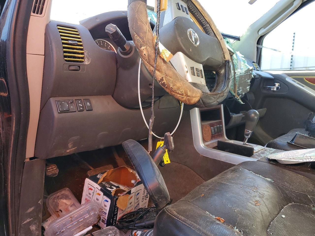 2012 NISSAN PATHFINDER