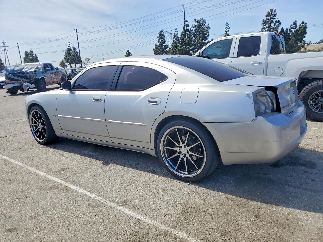 2006 DODGE CHARGER