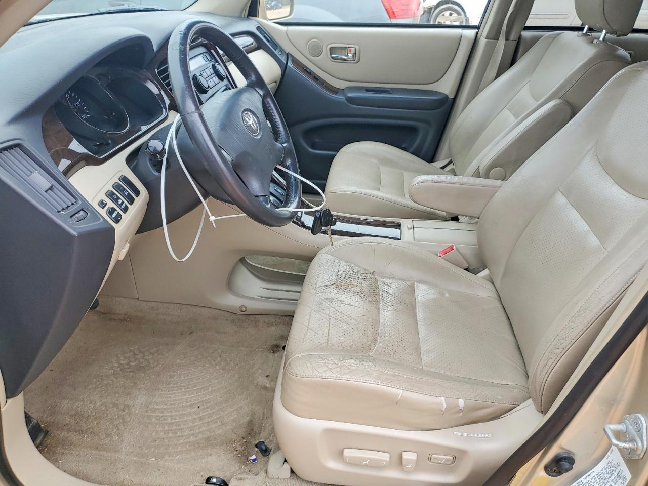 2003 TOYOTA HIGHLANDER