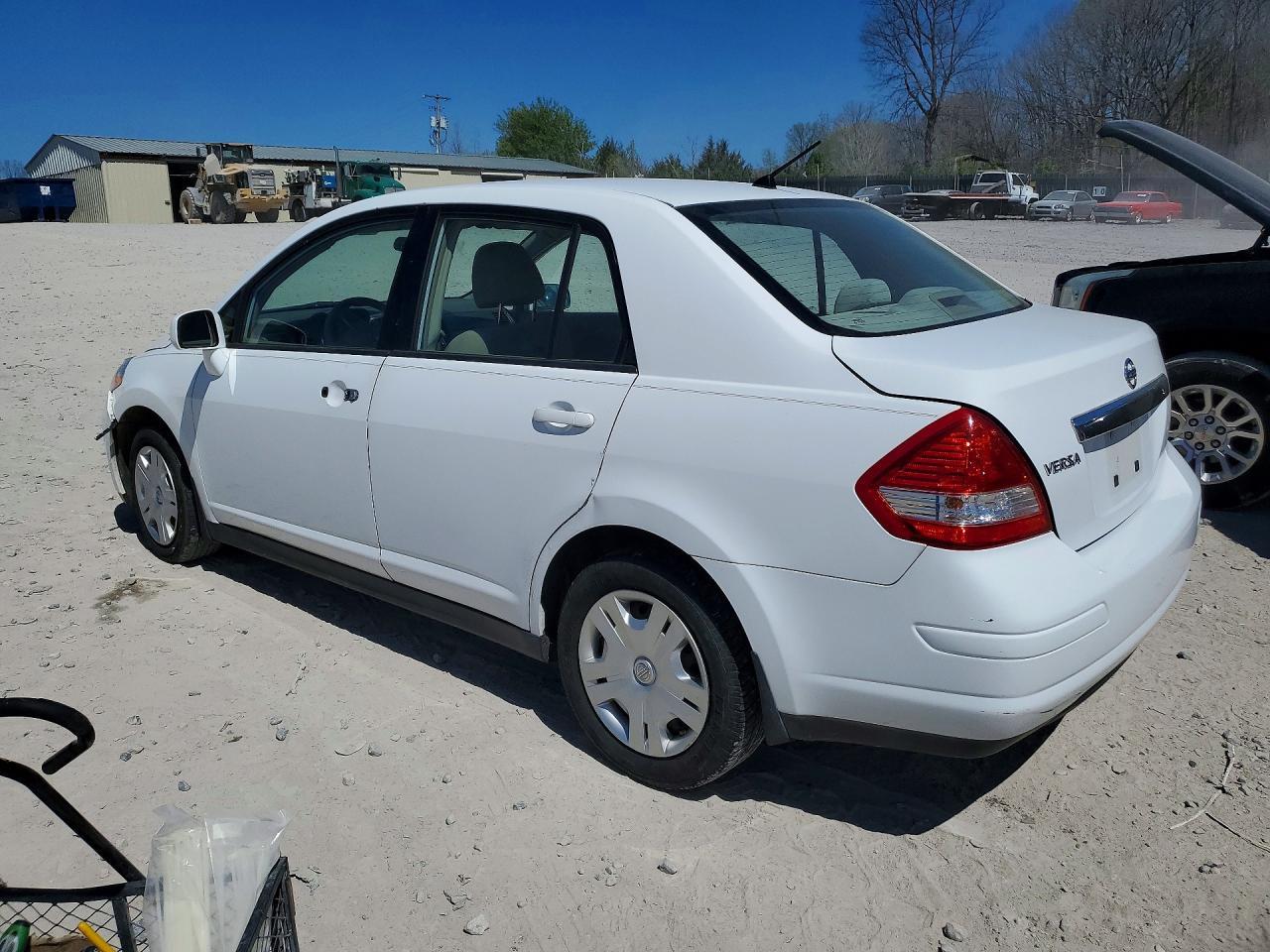 2010 NISSAN VERSA