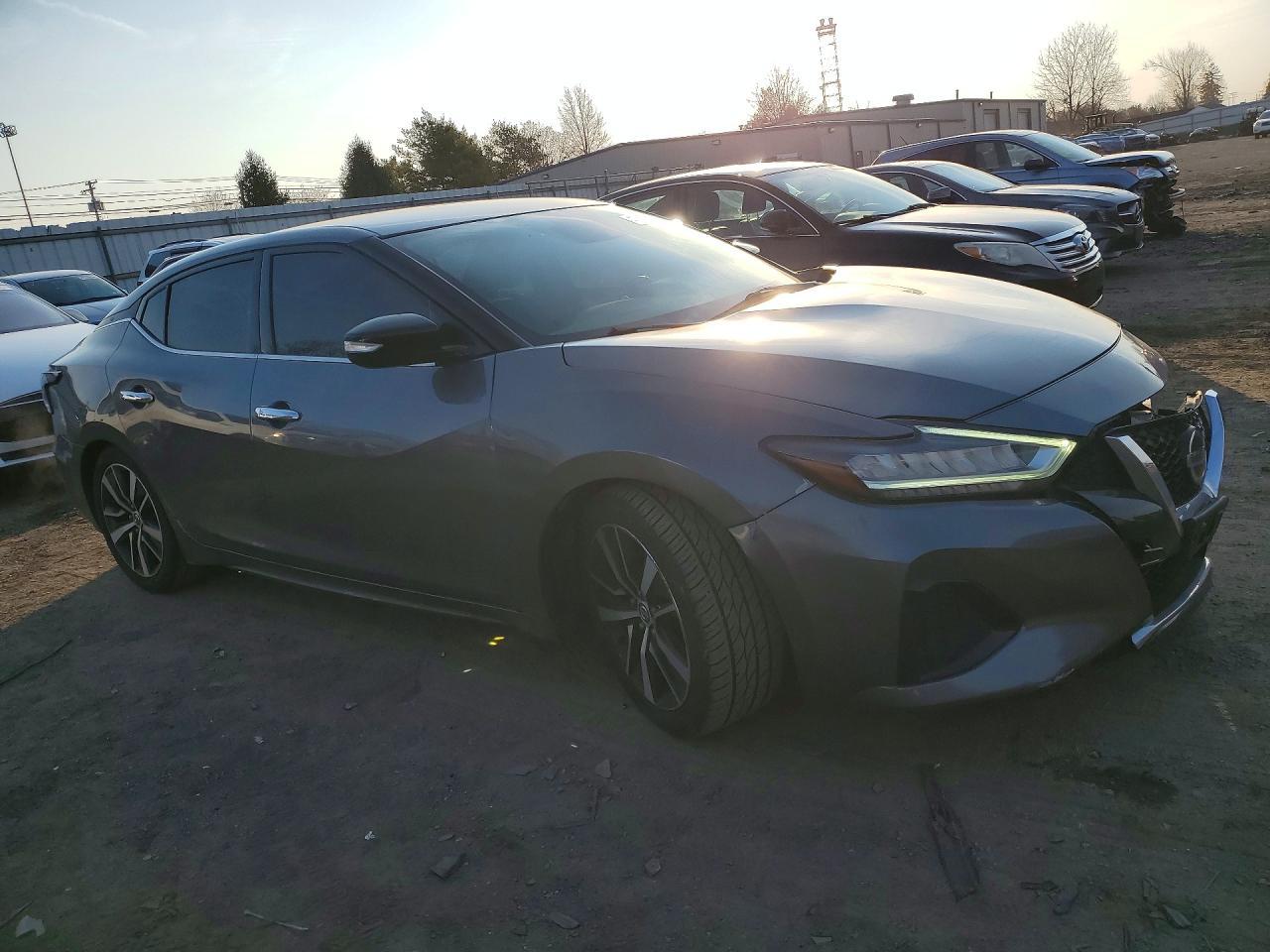 2021 NISSAN Maxima