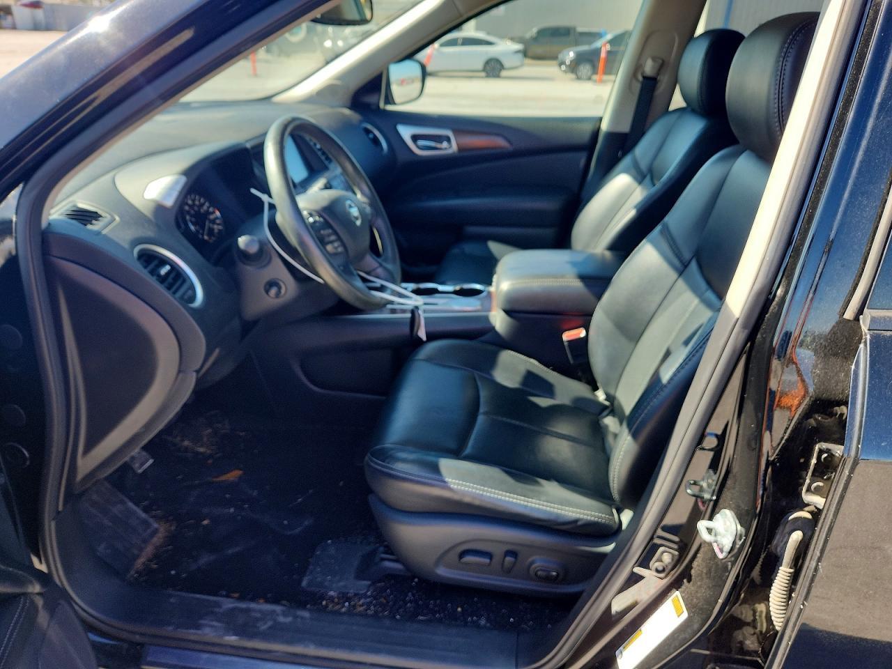 2017 NISSAN PATHFINDER