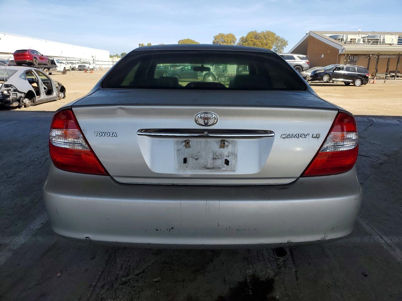 2004 TOYOTA CAMRY