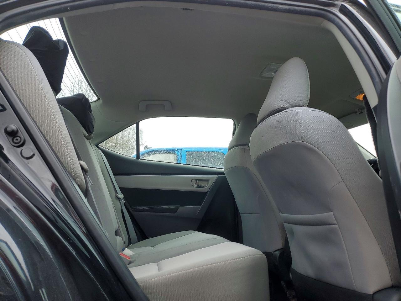 2015 TOYOTA COROLLA