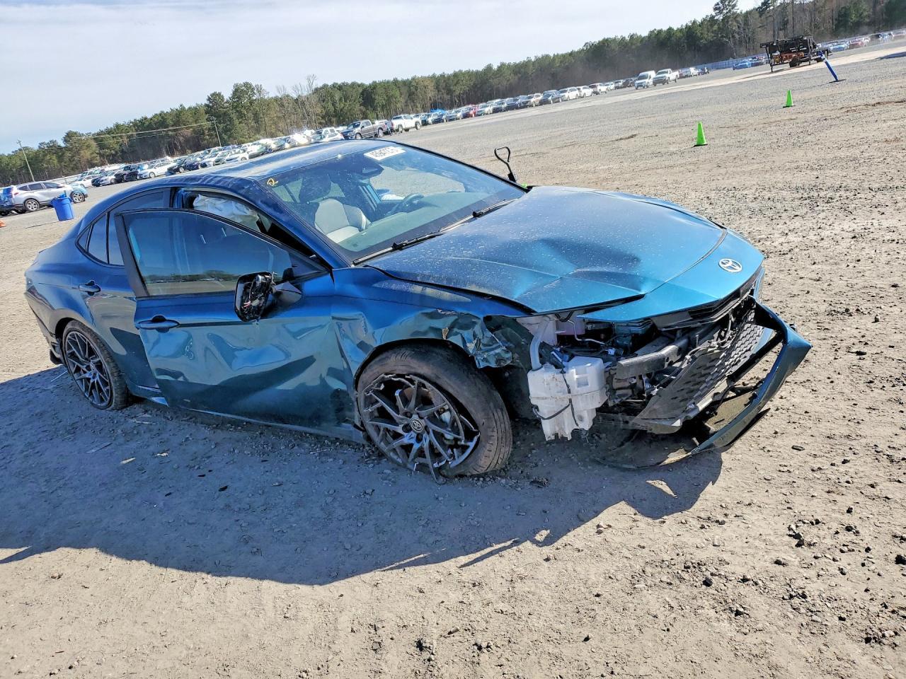 2025 TOYOTA CAMRY