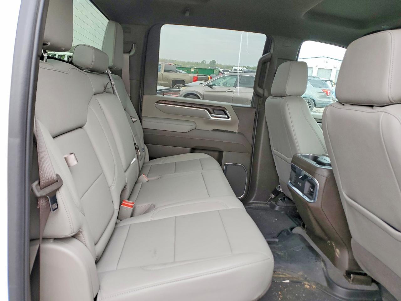 2025 GMC Sierra