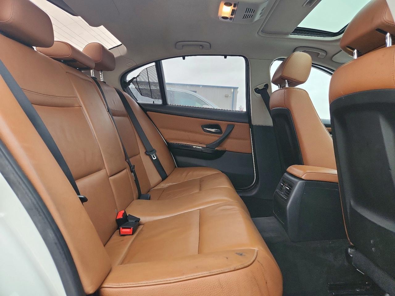 2011 BMW 3 SERIES