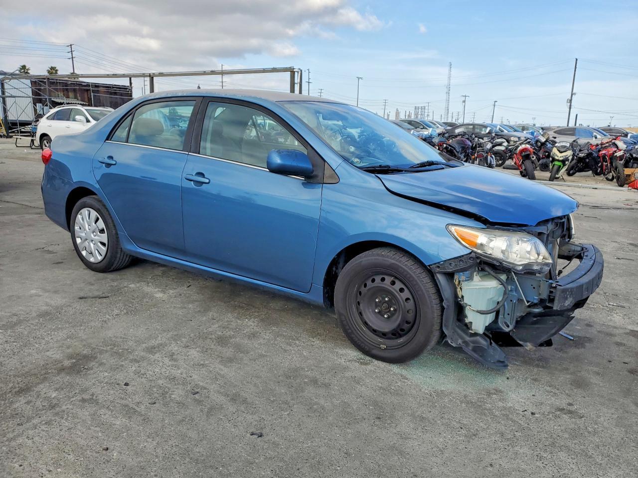 2013 TOYOTA COROLLA