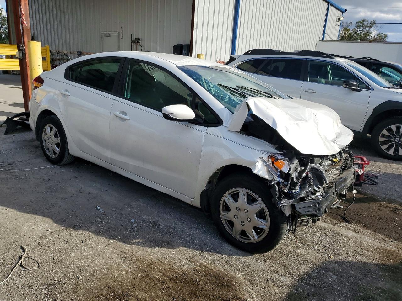 2017 KIA FORTE
