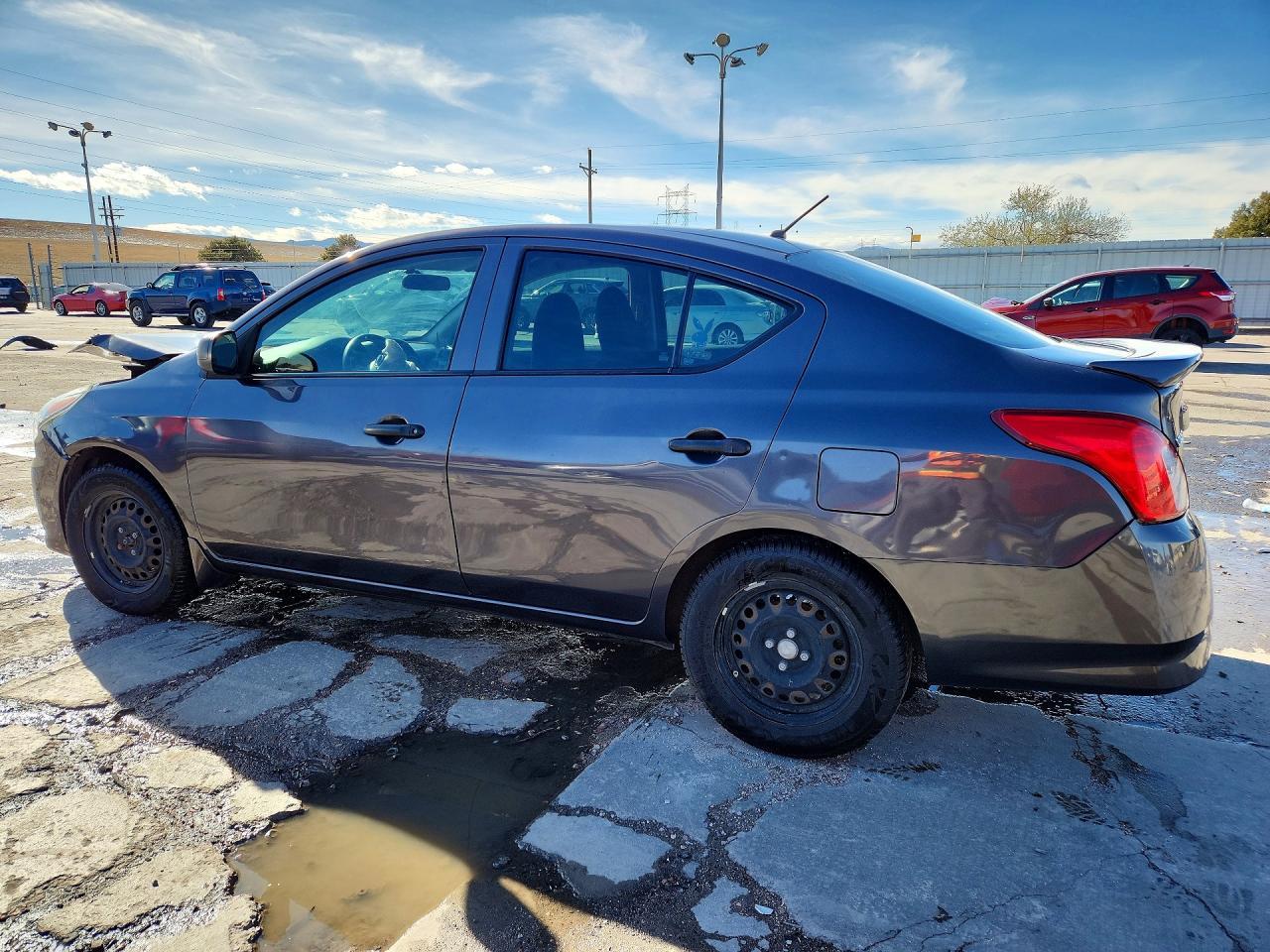 2015 NISSAN VERSA
