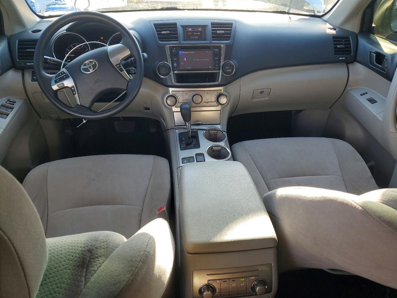 2013 TOYOTA HIGHLANDER
