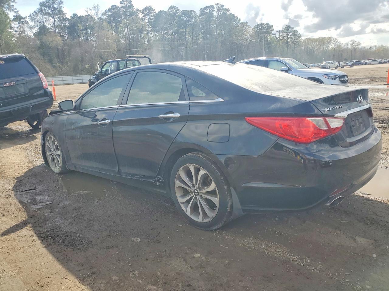 2013 HYUNDAI SONATA