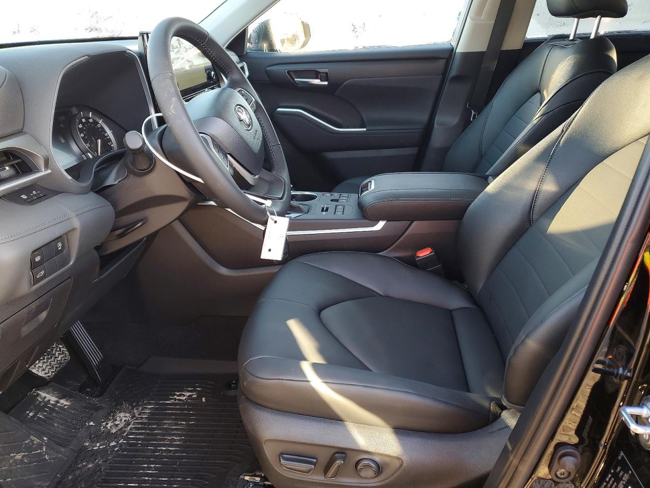 2026 TOYOTA HIGHLANDER