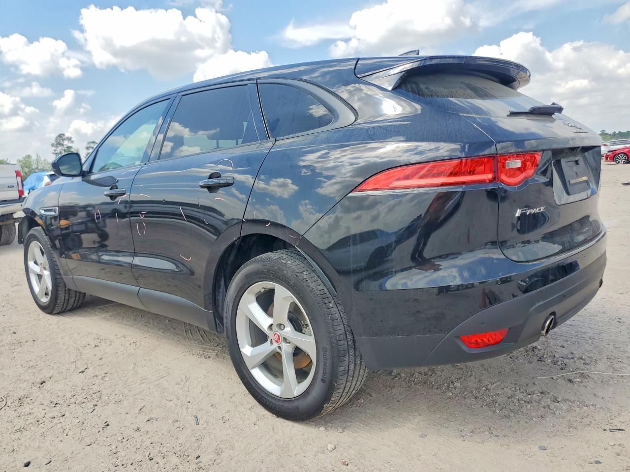 2017 JAGUAR F-Pace