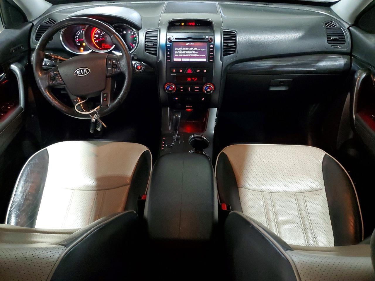 2013 KIA SORENTO