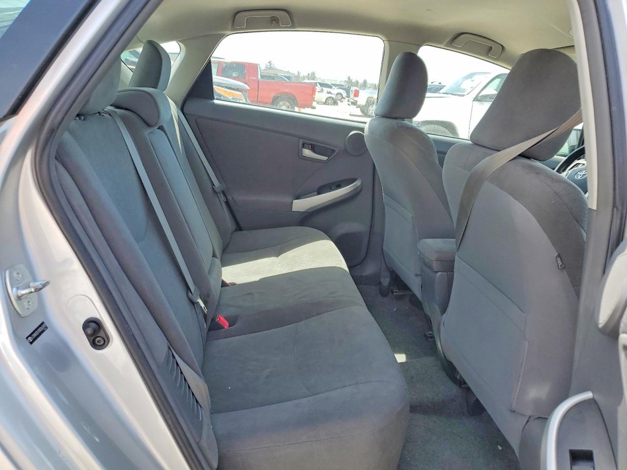 2011 TOYOTA PRIUS