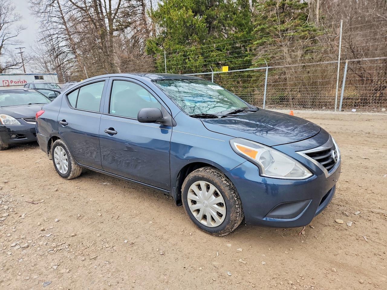 2015 NISSAN VERSA