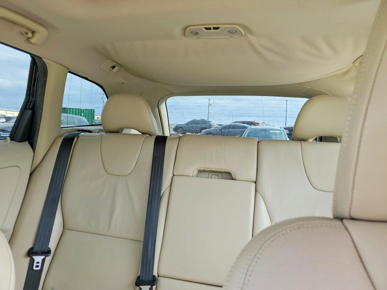 2010 VOLVO XC60