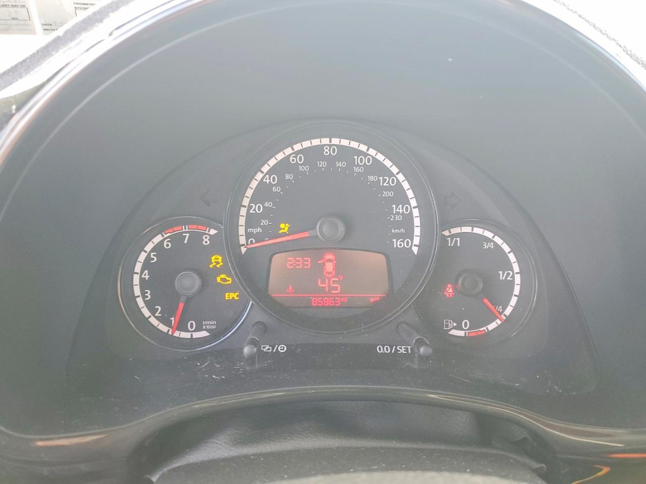 2016 VOLKSWAGEN Beetle