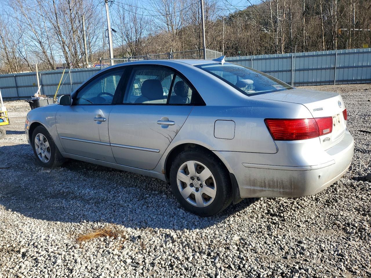 2010 HYUNDAI SONATA