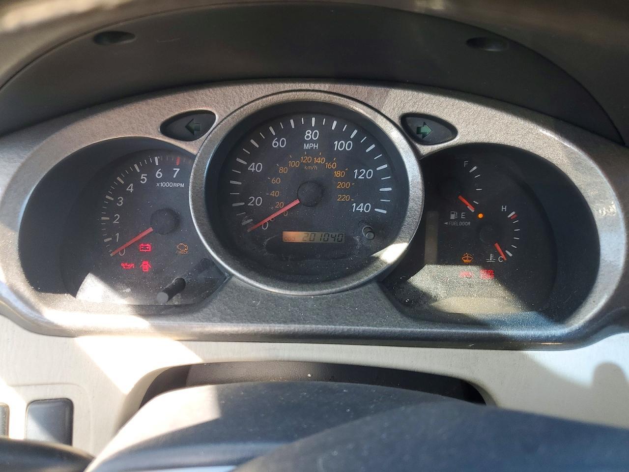 2002 TOYOTA HIGHLANDER