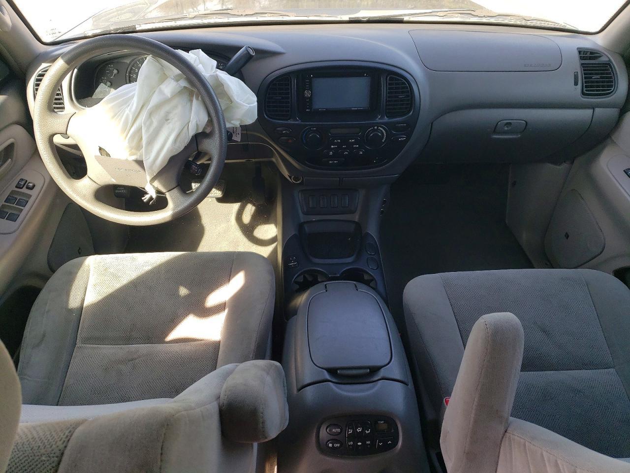 2006 TOYOTA Sequoia