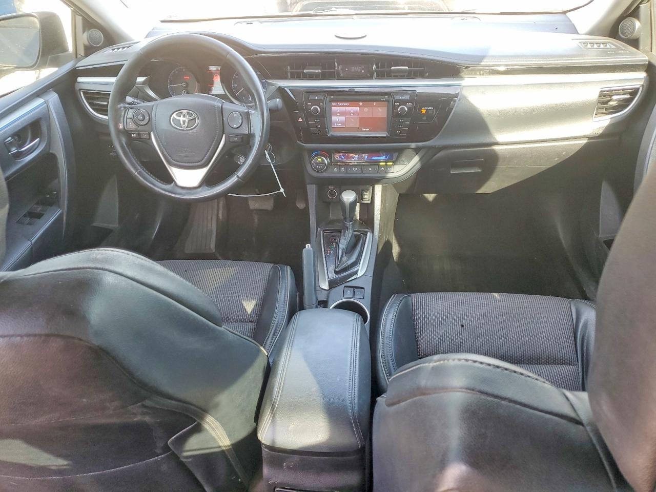 2015 TOYOTA COROLLA