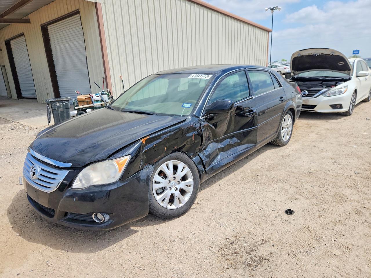 2010 TOYOTA Avalon