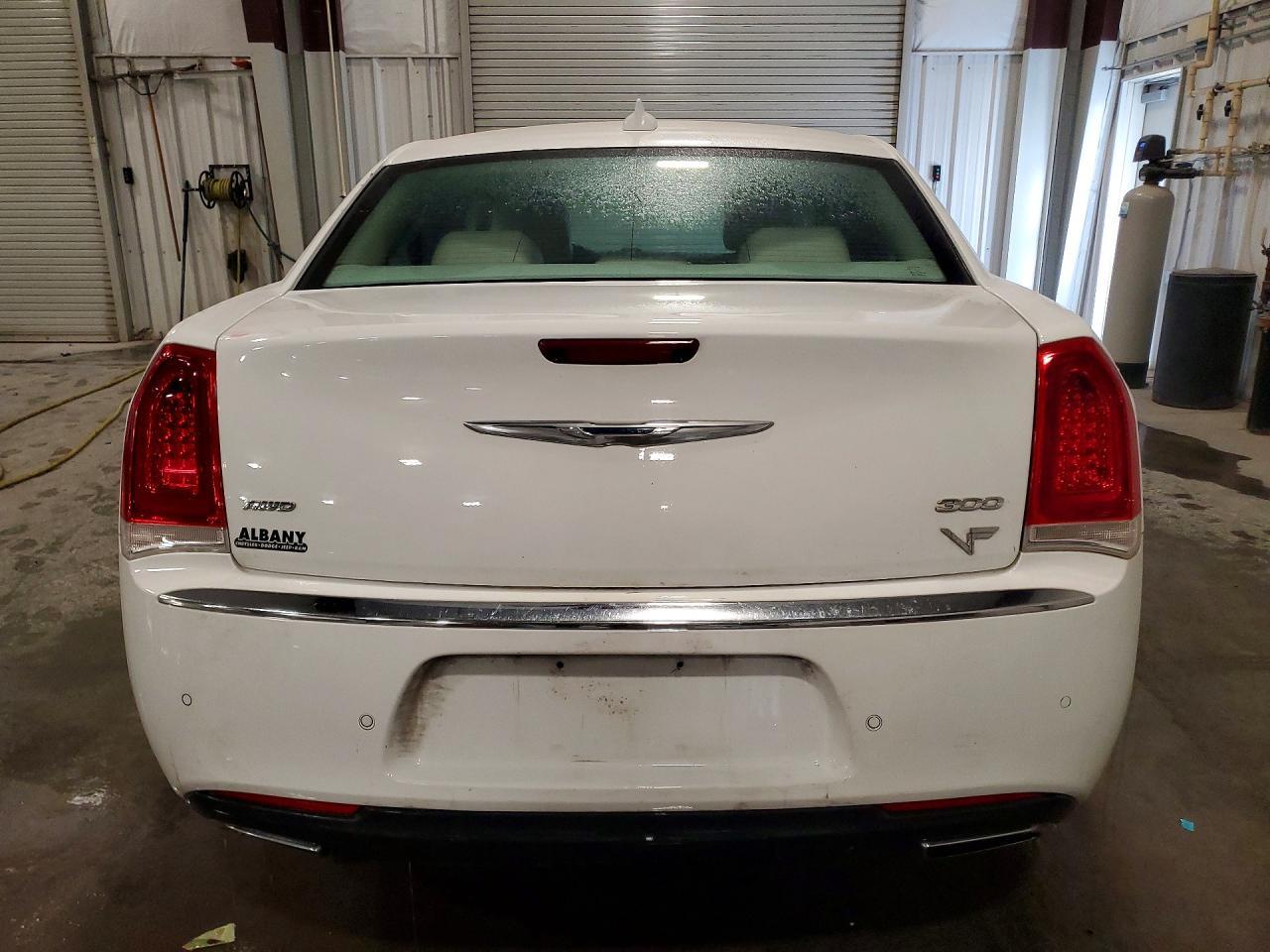 2016 CHRYSLER 300